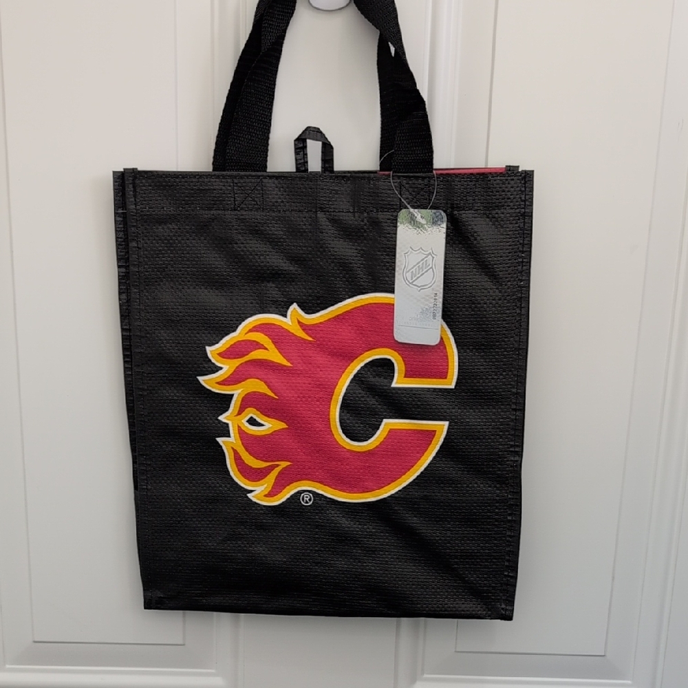 Calgary Flames Black and Red Reusable Bag with Team Logo